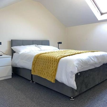 Modern 1 Bed Apartment In The City Centre Of Derby Exteriör bild